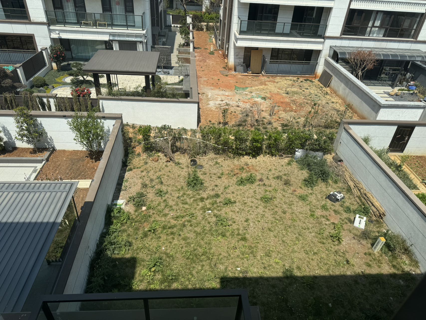呈贡区 朗基紫境府 5室3厅3卫 550㎡ 东南 毛坯 520万 - 图片2