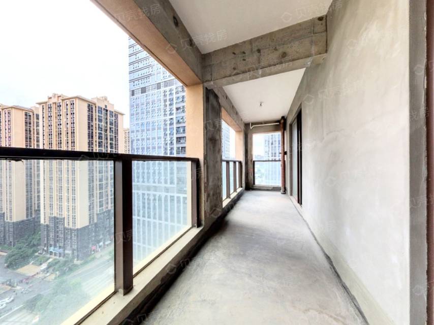 盘龙区 万彩城 5室2厅3卫 146㎡ 西南 毛坯 130万 - 图片2