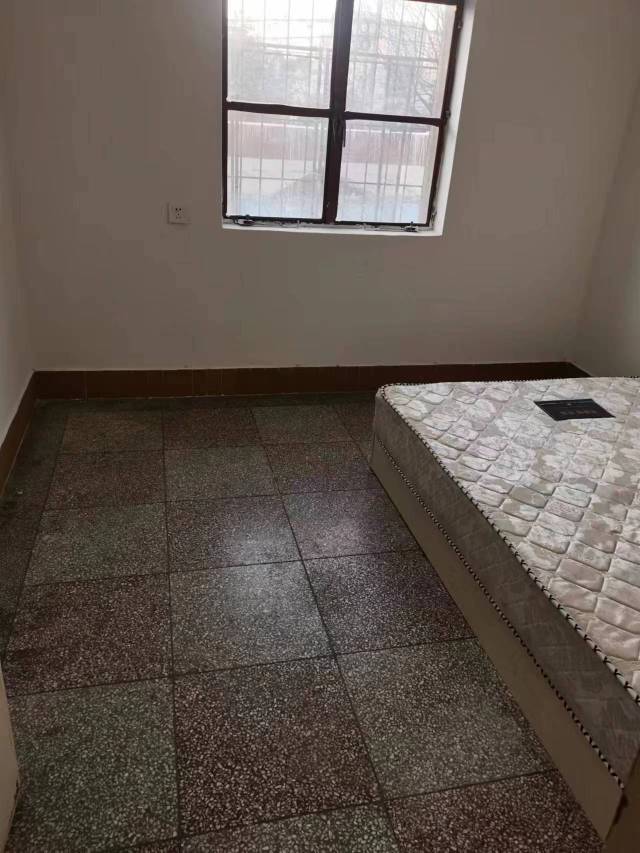 呈贡区 老水务局家属区 2室2厅1卫 57㎡ 朝南 简装 55万 - 图片1