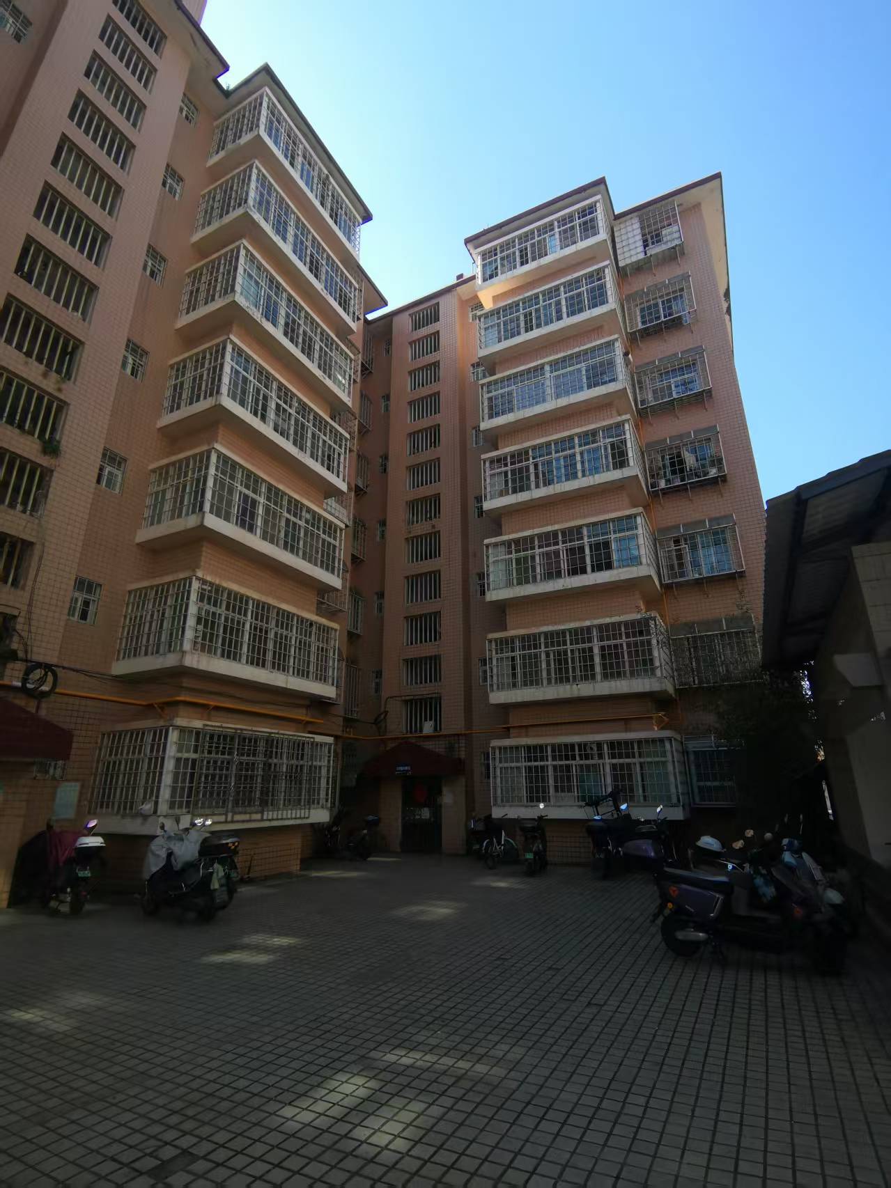 五华区 安全新村 2室2厅1卫 86.94㎡ 朝北 精装 56万 - 图片3