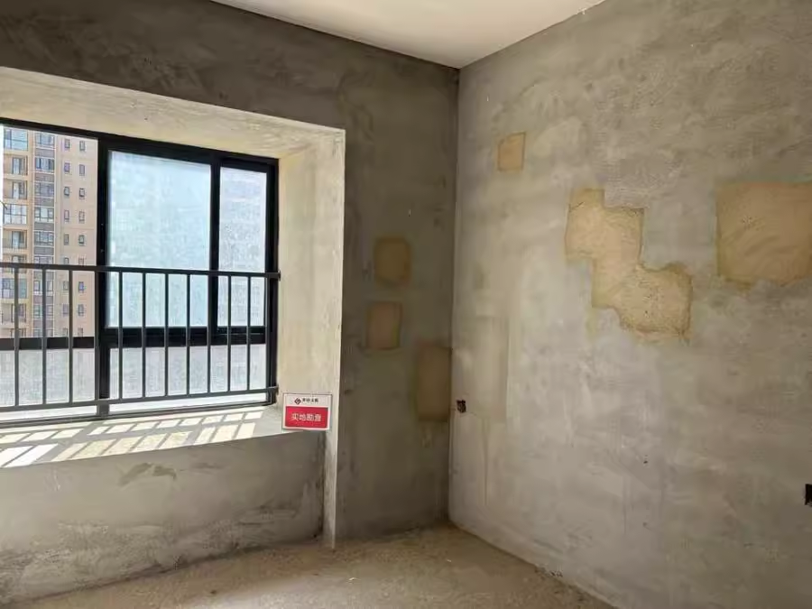呈贡区 富康城金泽园 2室2厅1卫 98.12㎡ 朝南 毛坯 41.38万 - 图片3