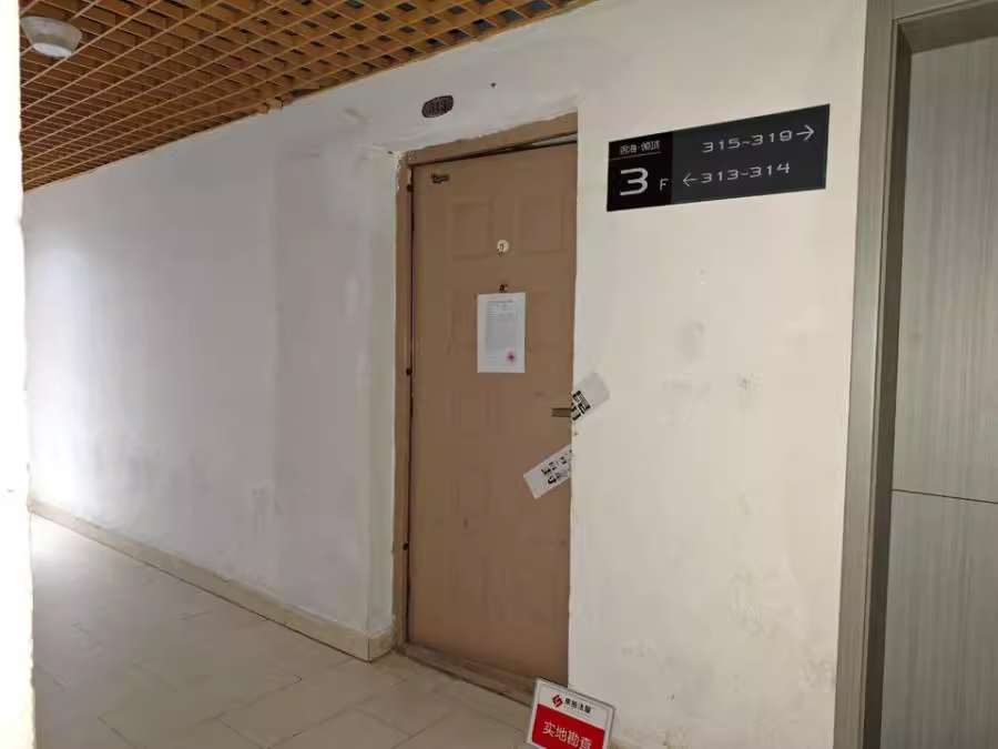 官渡区 银海领域 1室0厅1卫 60.61㎡ 西北 简装 35.26万 - 图片1