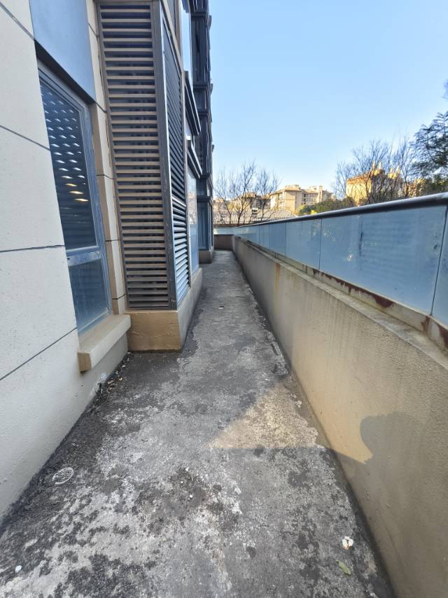 官渡区 山海湾 4室2厅2卫 184.22㎡ 朝南 毛坯 175万 - 图片4