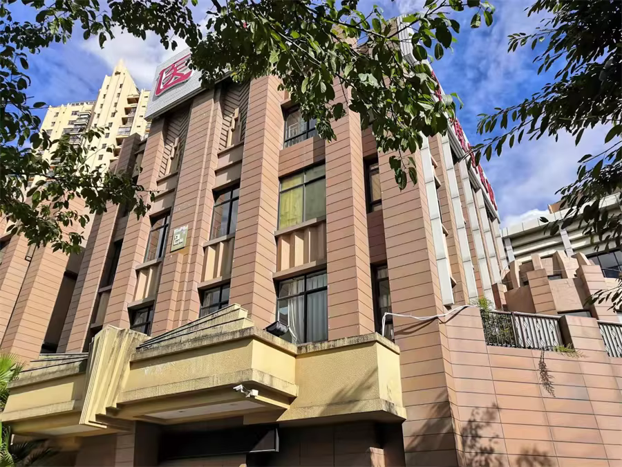 五华区 中天花园 5室以上4厅5卫以上 920.97㎡ 朝东 简装 690.56万 - 图片2