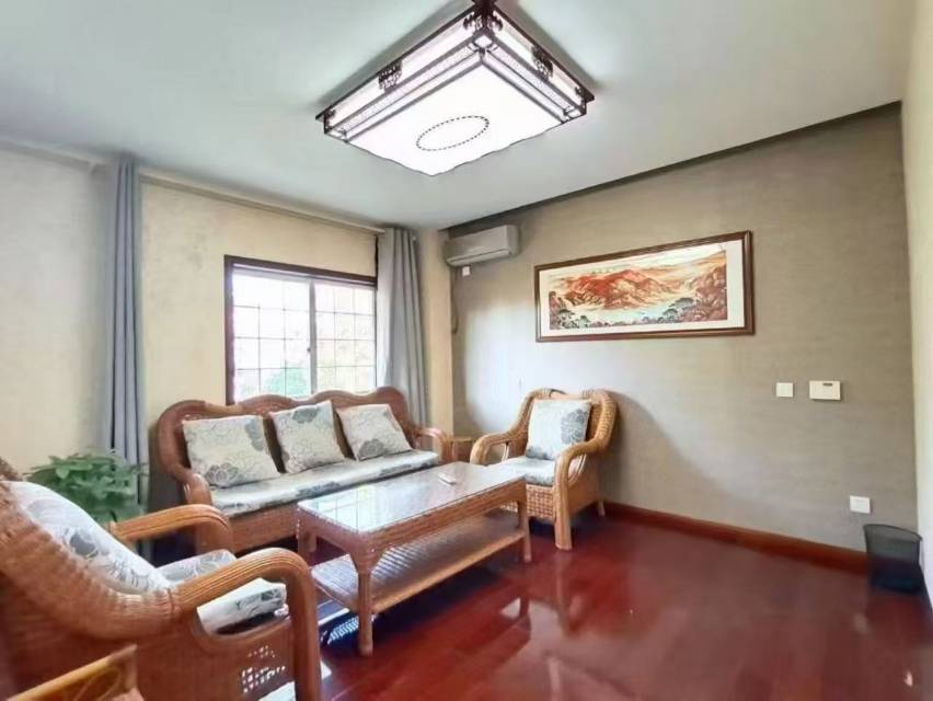 西山区 春涛花园 5室2厅3卫 191㎡ 朝南 精装 13800元/月 - 图片2
